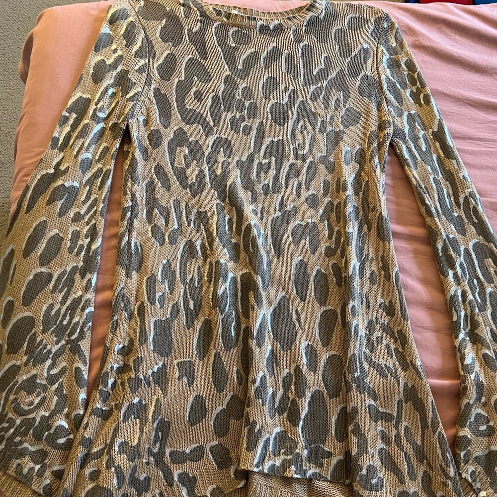 Show me your mumu festibell sweater cheetah print